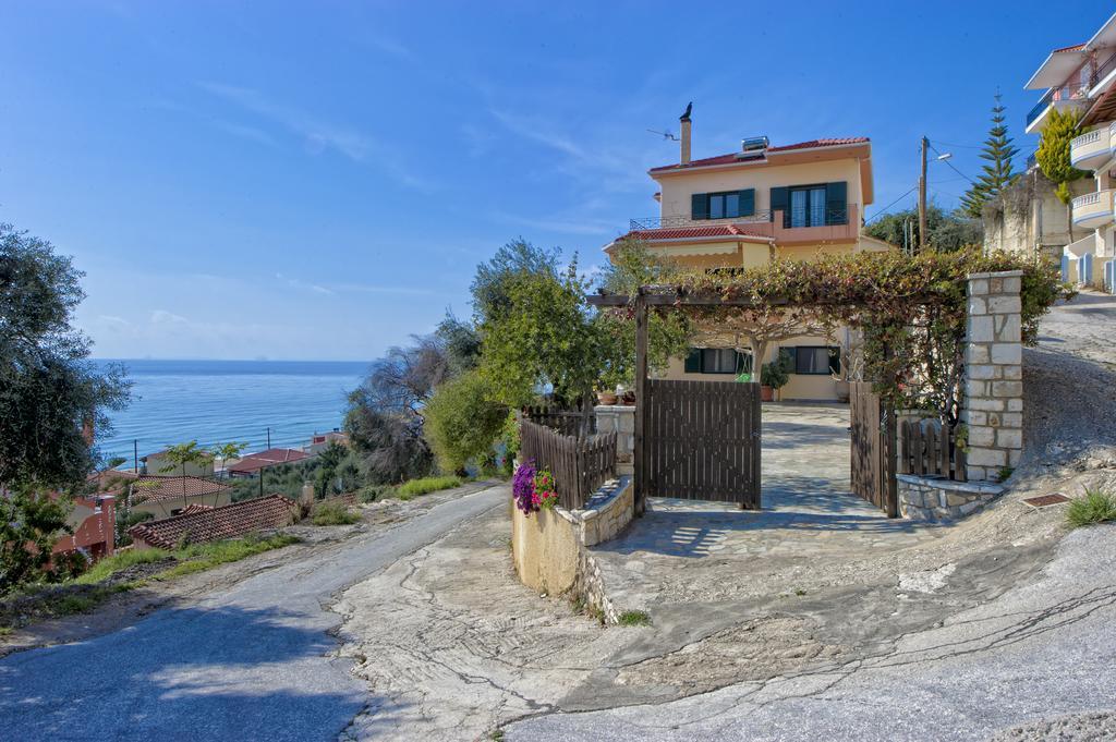 Villa Giovanni Paralia Vrachou Exterior foto